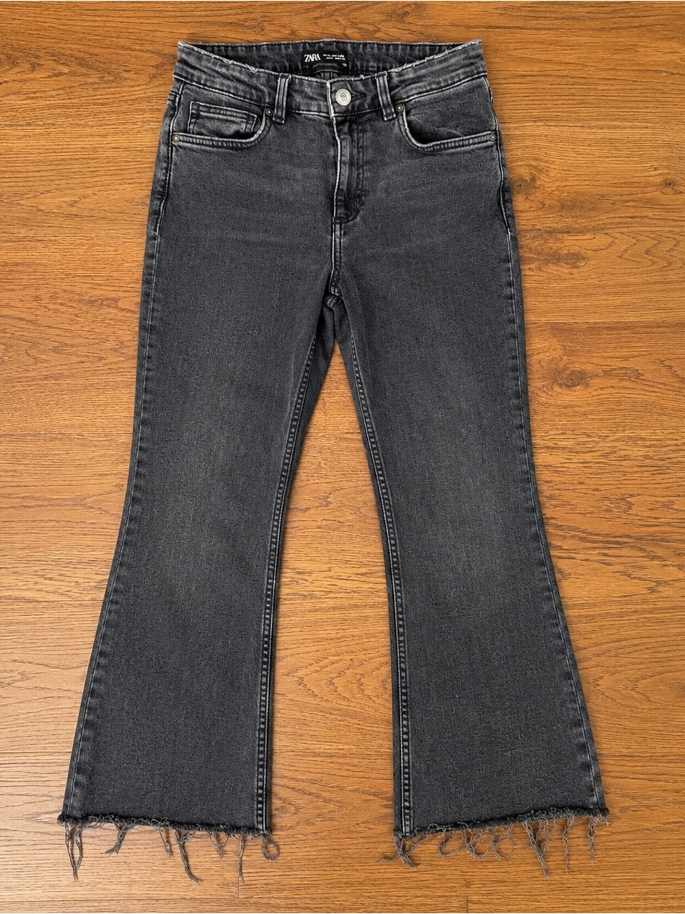 Zara Washed Black Raw Hem Cropped Flare Jeans Size 8